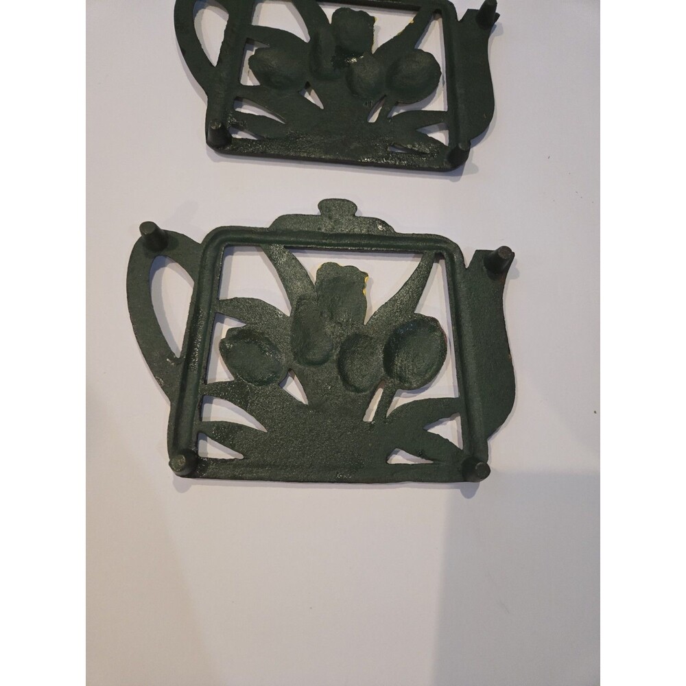 two decorative cast iron trivets Tea Kettle With Tulips - Picture 4 of 5